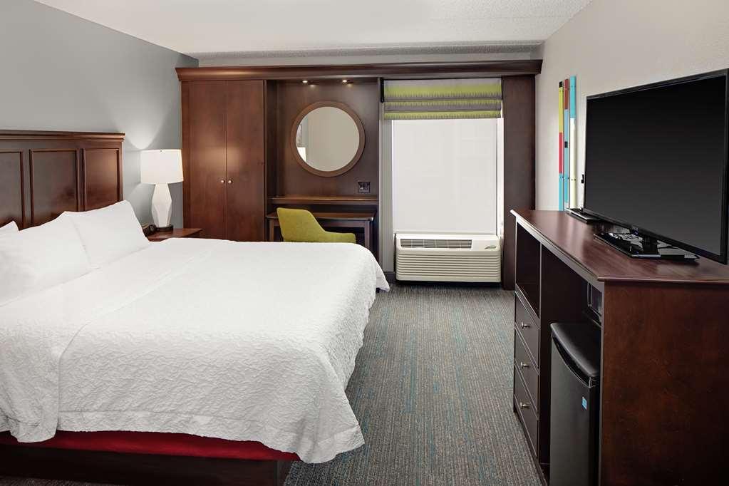 Hampton Inn & Suites Houston-Medical Center-Nrg Park Room photo